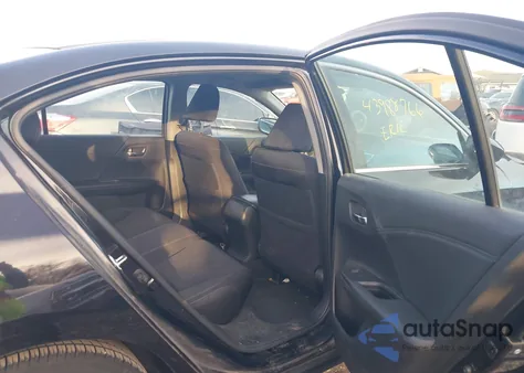 2015 Honda Accord Sport z USA, uszkodzony, nr VIN 1HGCR2F58FA213963